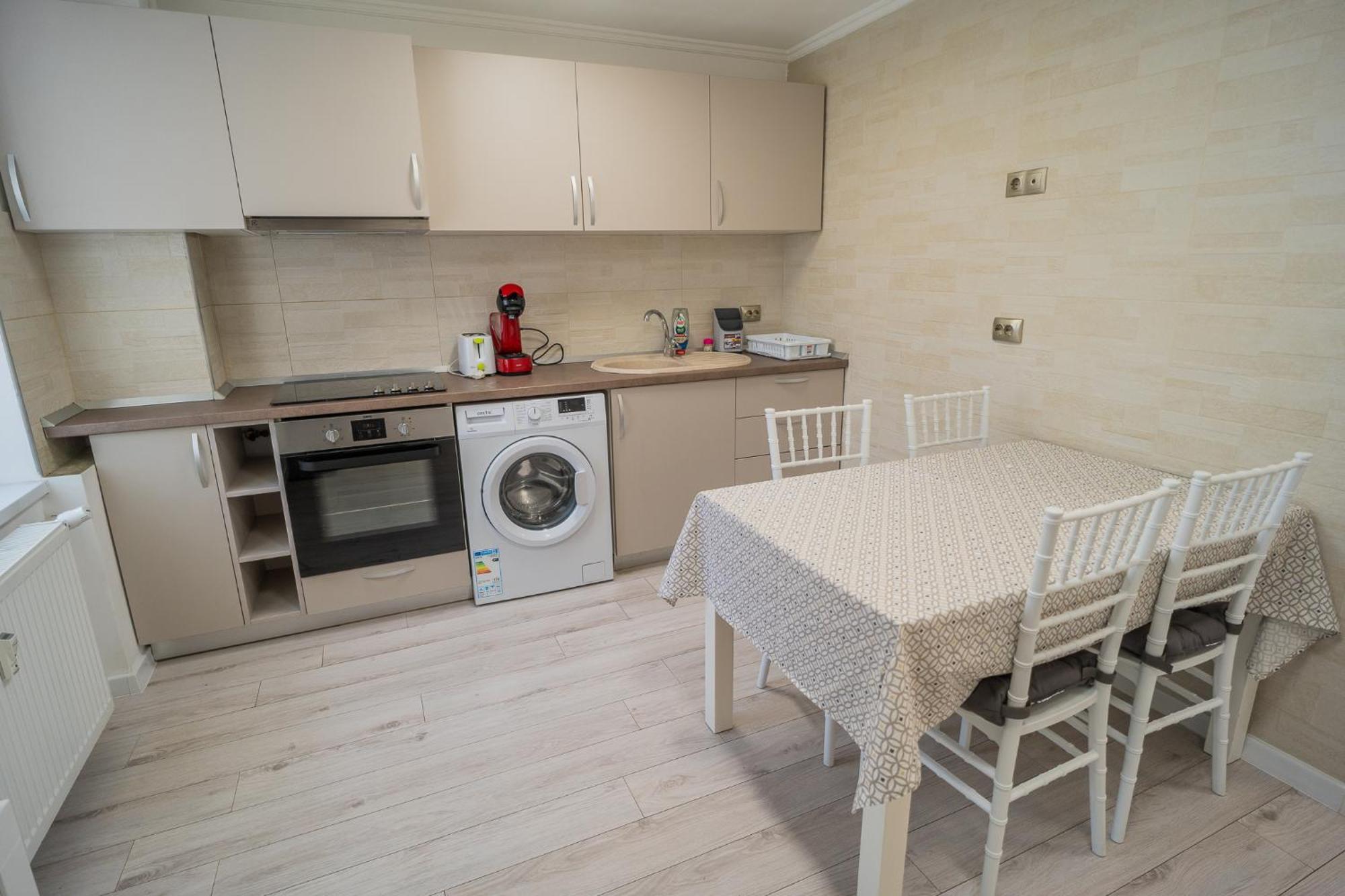 ブカレストLuxury 2Br On Decebal Avenueアパートメント エクステリア 写真