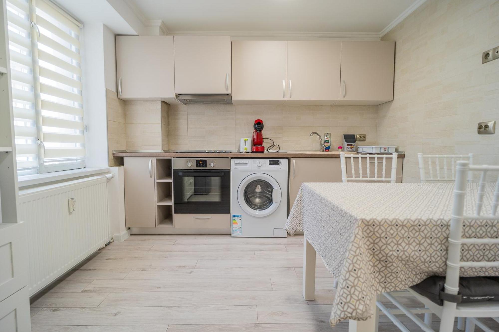ブカレストLuxury 2Br On Decebal Avenueアパートメント エクステリア 写真