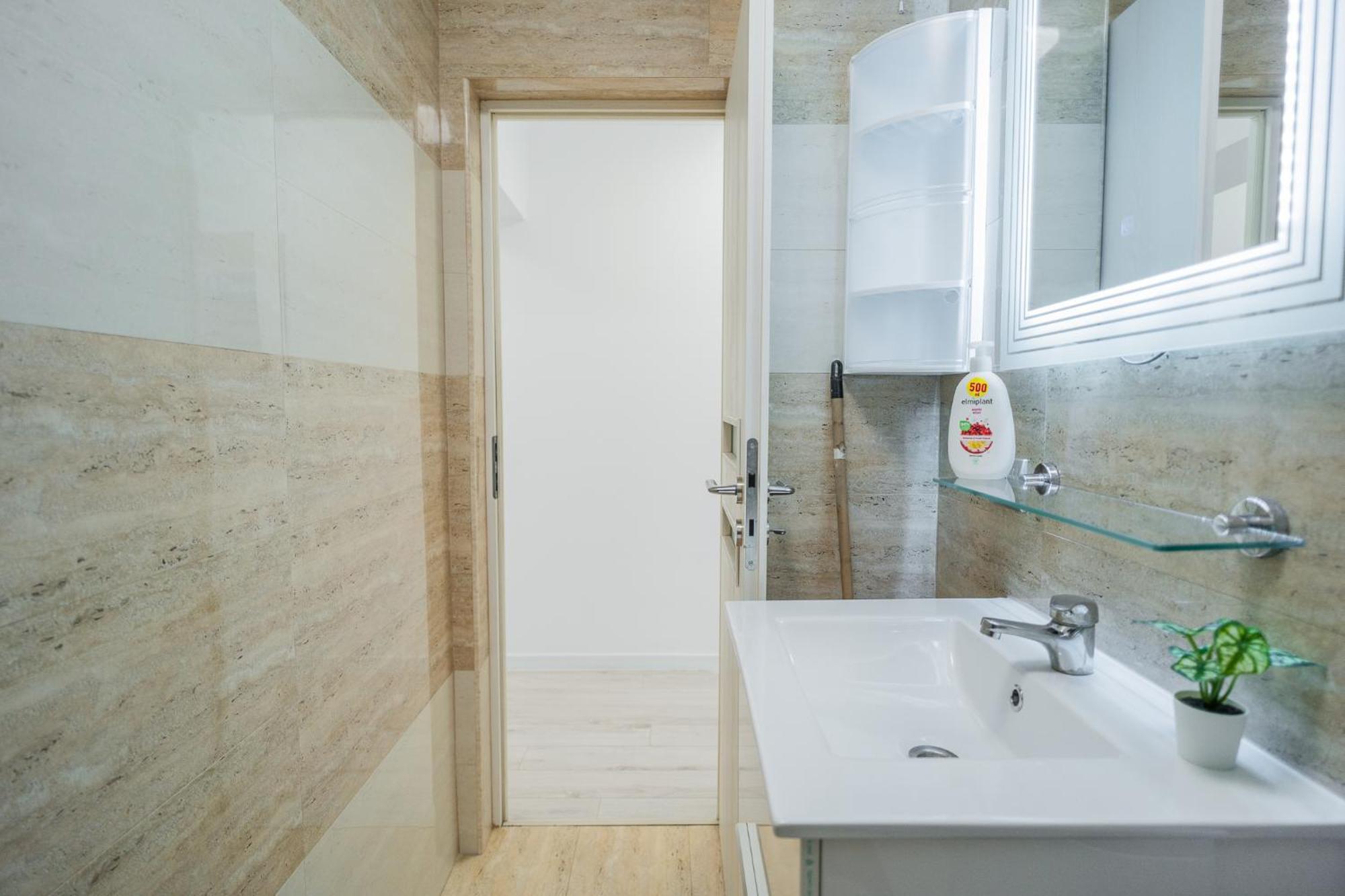 ブカレストLuxury 2Br On Decebal Avenueアパートメント エクステリア 写真
