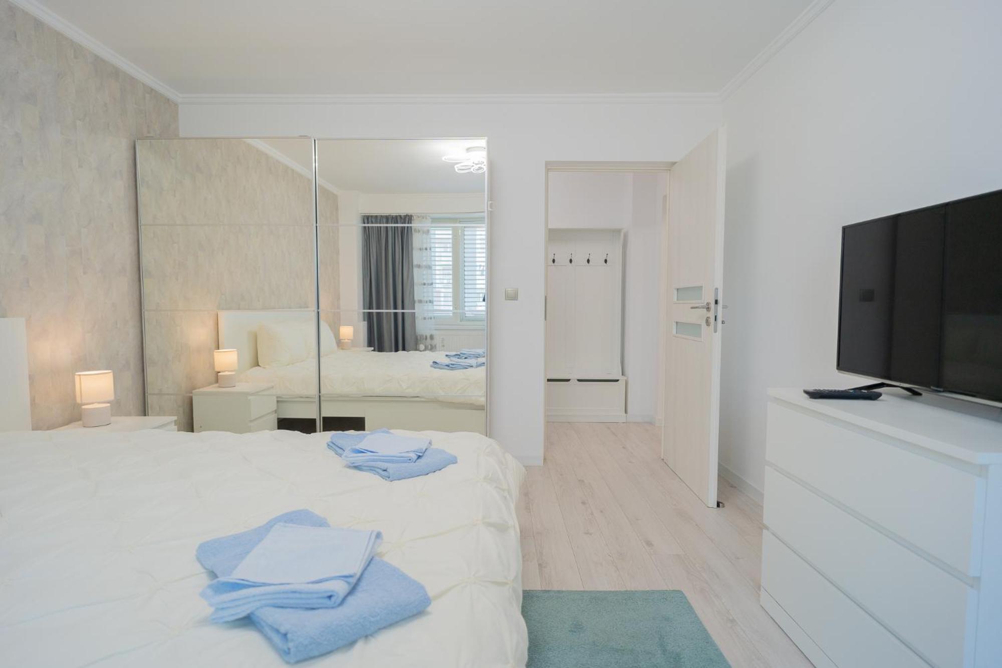 ブカレストLuxury 2Br On Decebal Avenueアパートメント エクステリア 写真