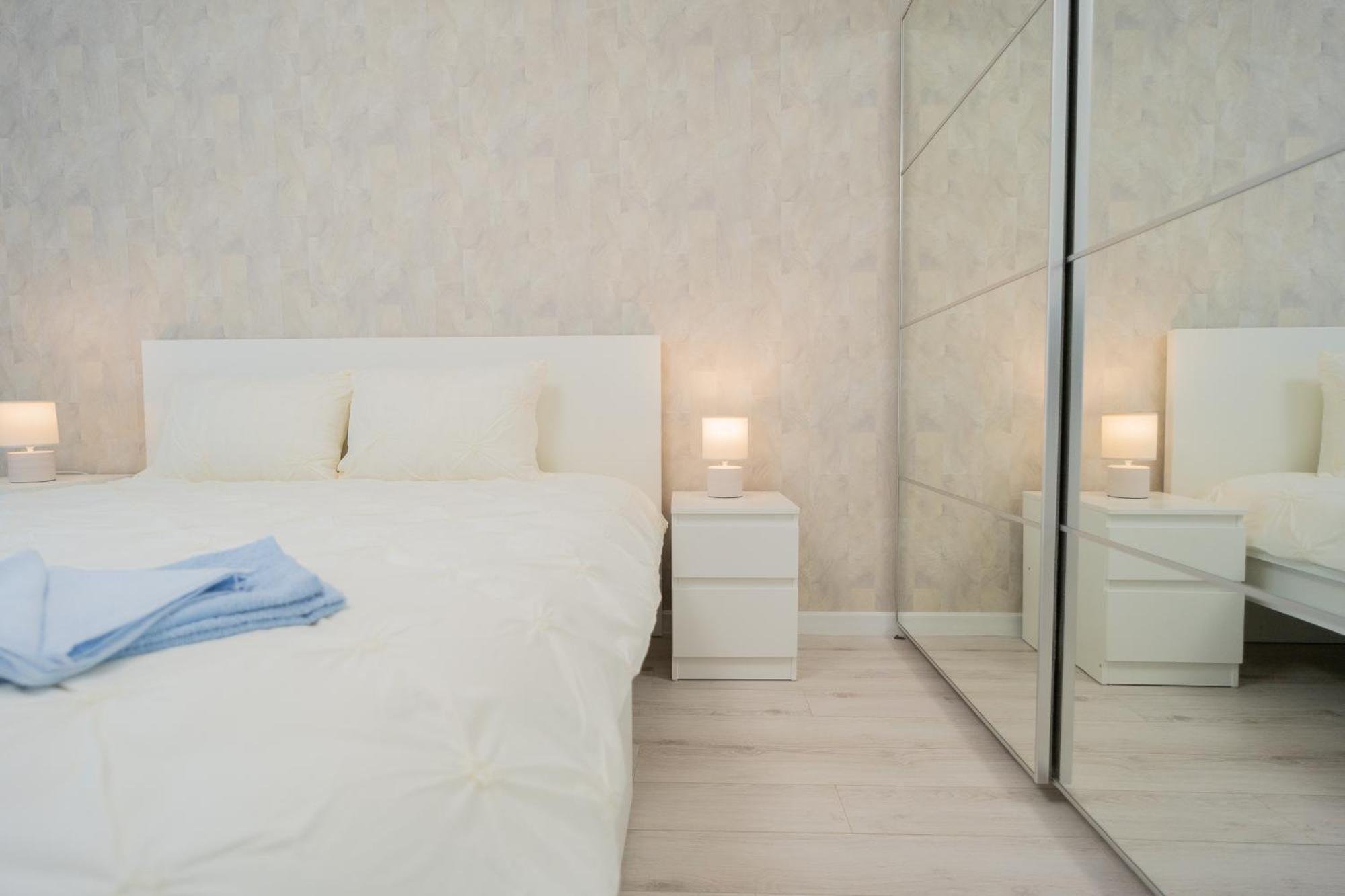 ブカレストLuxury 2Br On Decebal Avenueアパートメント エクステリア 写真