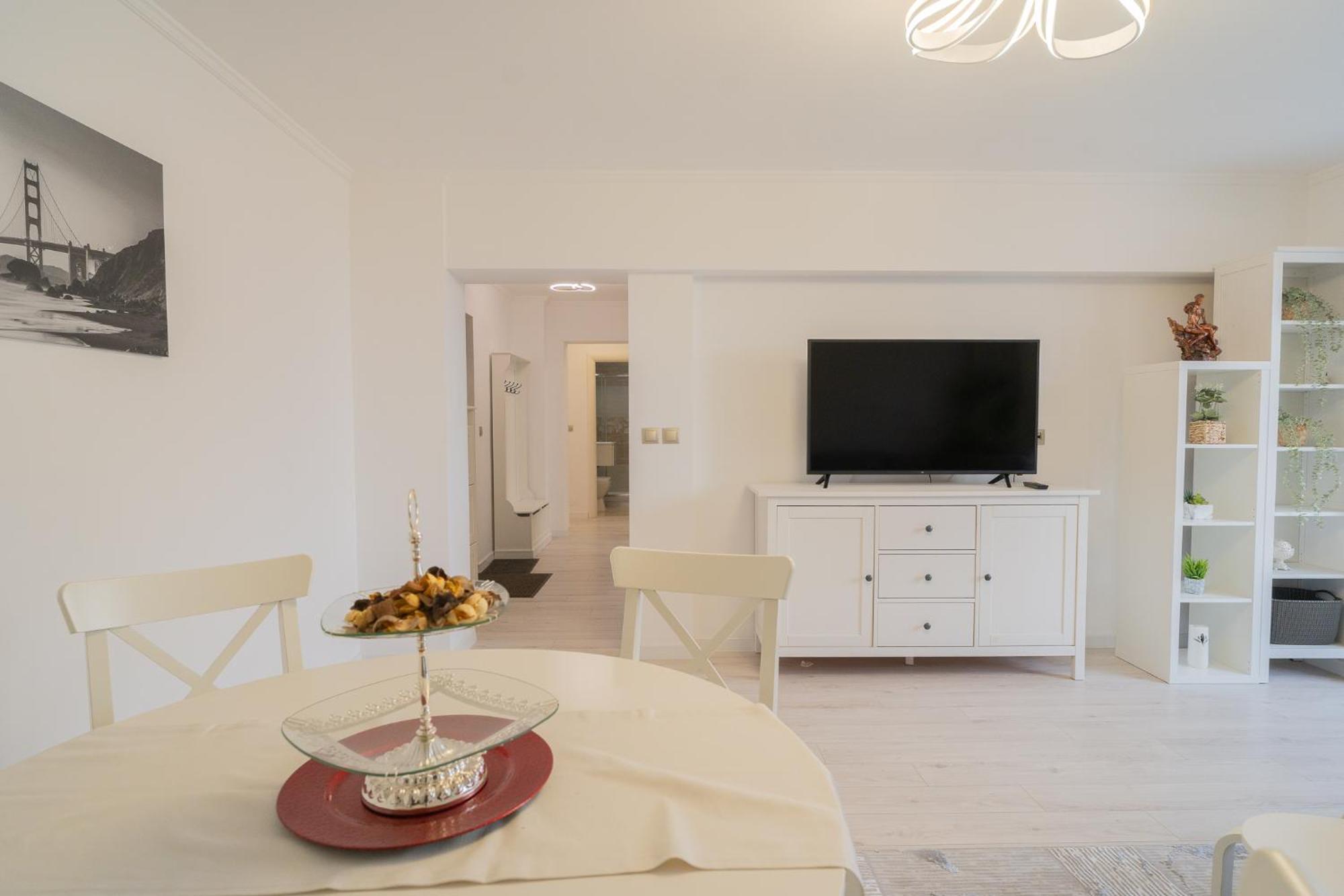 ブカレストLuxury 2Br On Decebal Avenueアパートメント エクステリア 写真