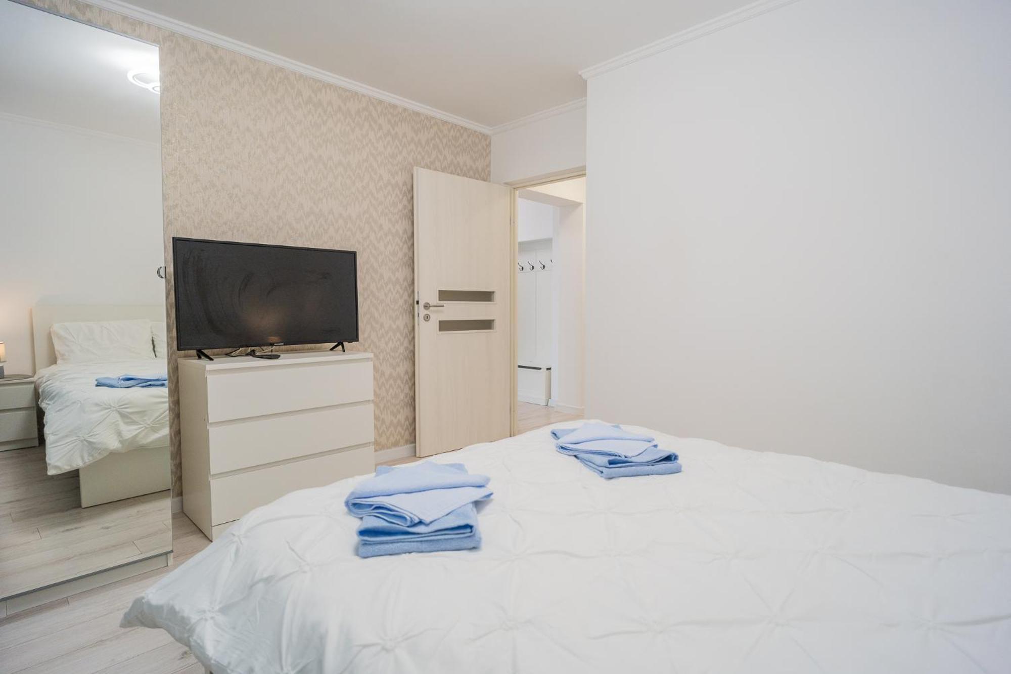 ブカレストLuxury 2Br On Decebal Avenueアパートメント エクステリア 写真