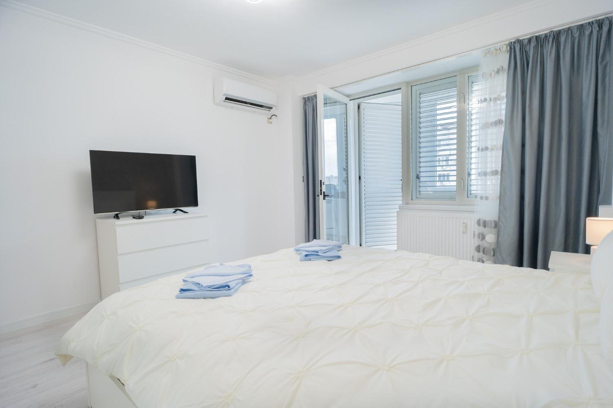 ブカレストLuxury 2Br On Decebal Avenueアパートメント エクステリア 写真