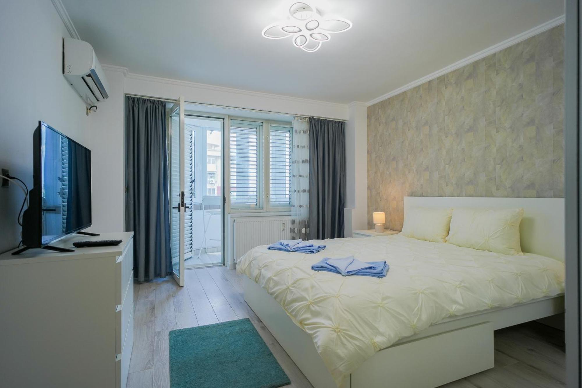 ブカレストLuxury 2Br On Decebal Avenueアパートメント エクステリア 写真